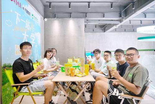 大学生爆料沪上阿姨视频,大学生爆料视频引发热议  第2张 大学生爆料沪上阿姨视频,大学生爆料视频引发热议  第2张